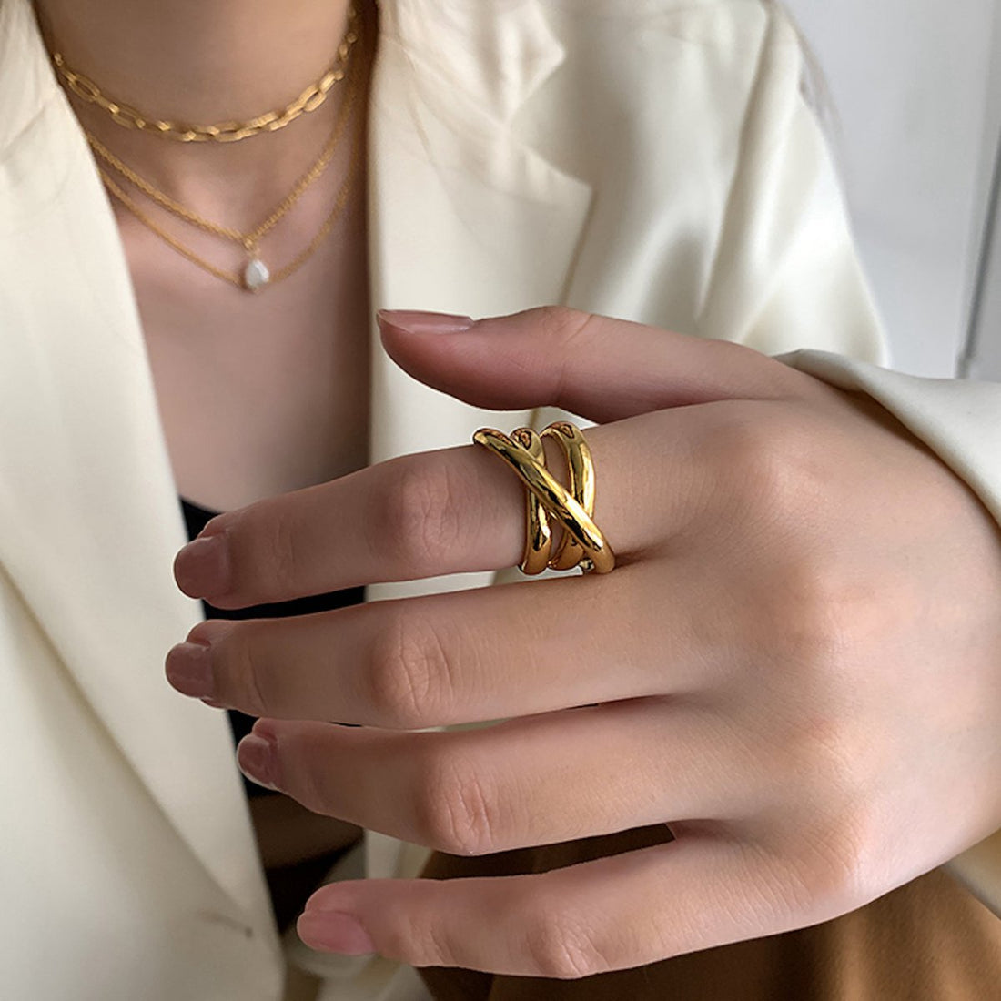 Opvallende look Ring met geometrische gekruiste lijnen - Goud vermeil en sterling zilver